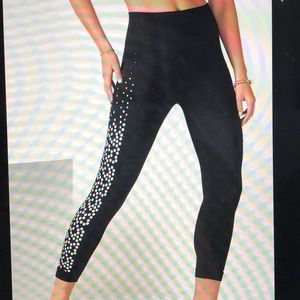 Fabletics Seamlesa Printed Capri